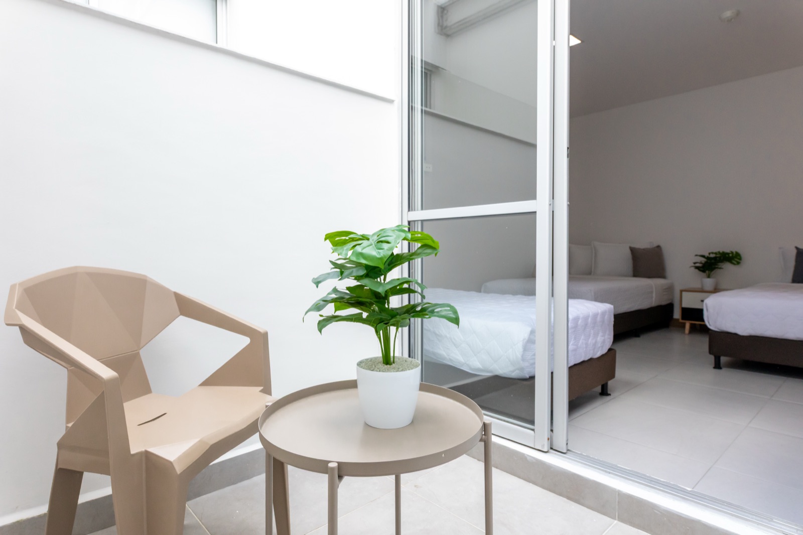 Habitación de Plaza U con balcón interior